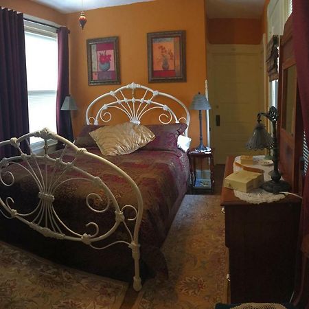 Manheim Manor Bed & Breakfast Buitenkant foto