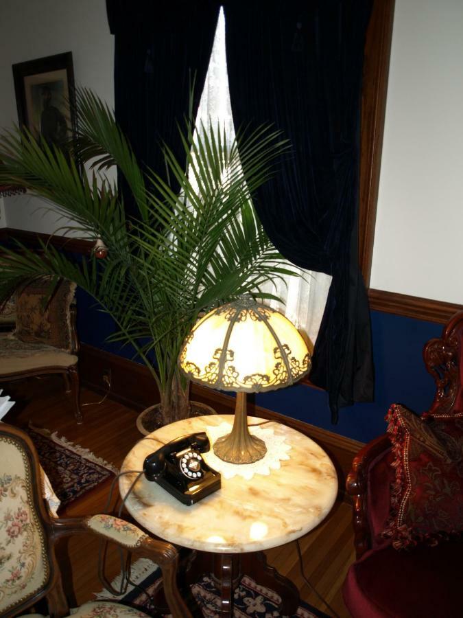 Manheim Manor Bed & Breakfast Buitenkant foto
