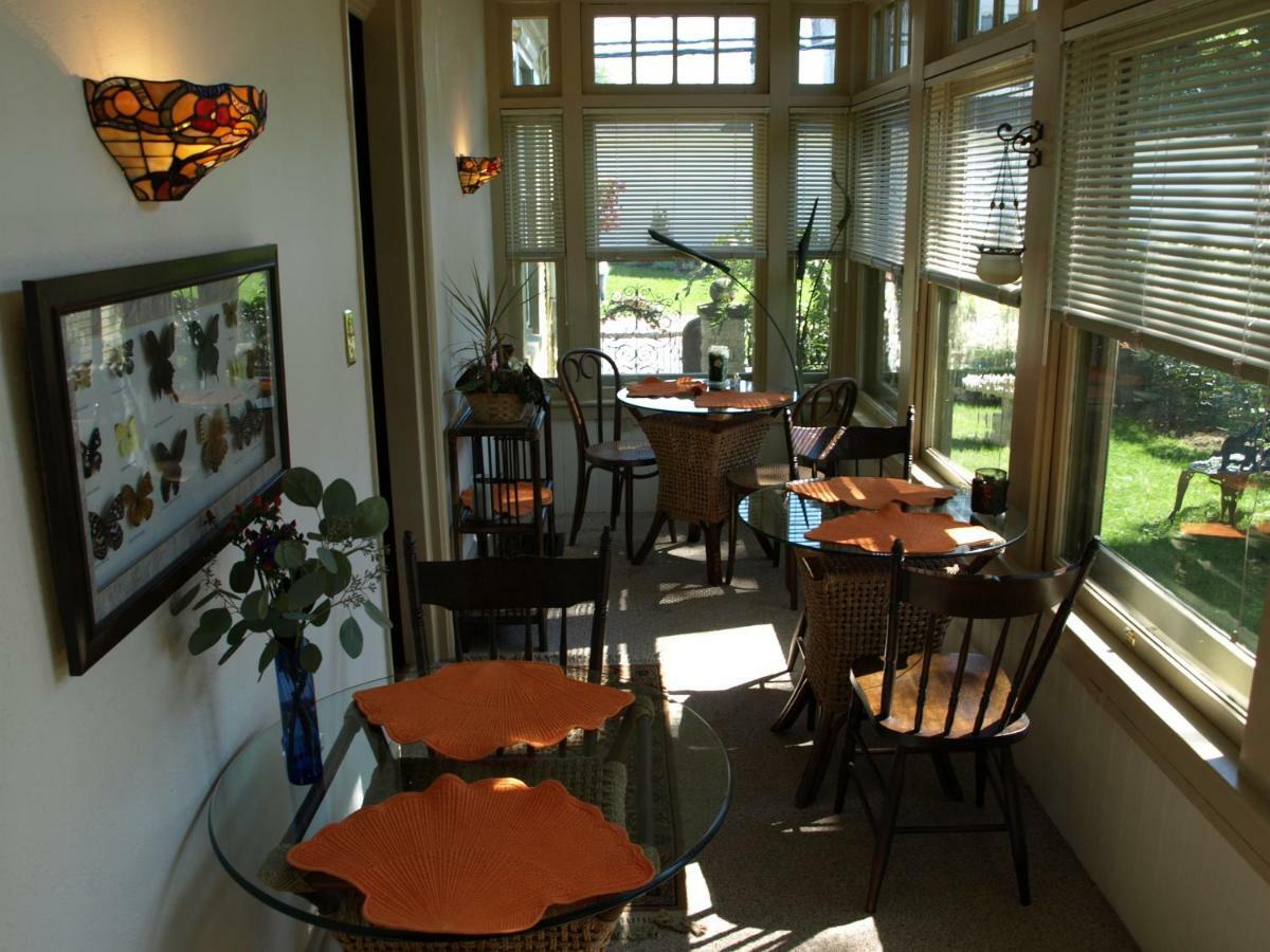 Manheim Manor Bed & Breakfast Buitenkant foto