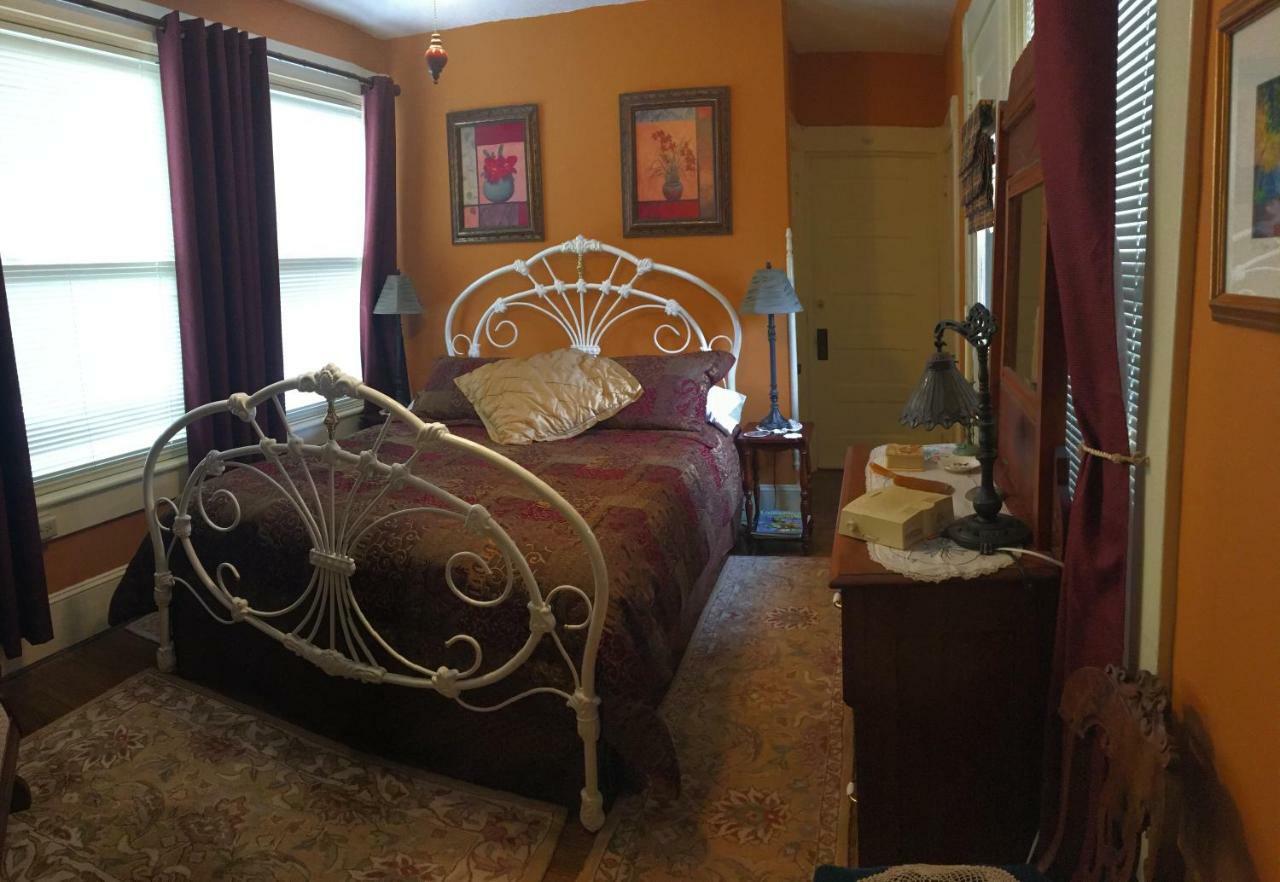 Manheim Manor Bed & Breakfast Buitenkant foto