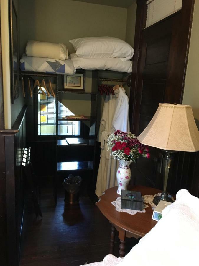 Manheim Manor Bed & Breakfast Buitenkant foto